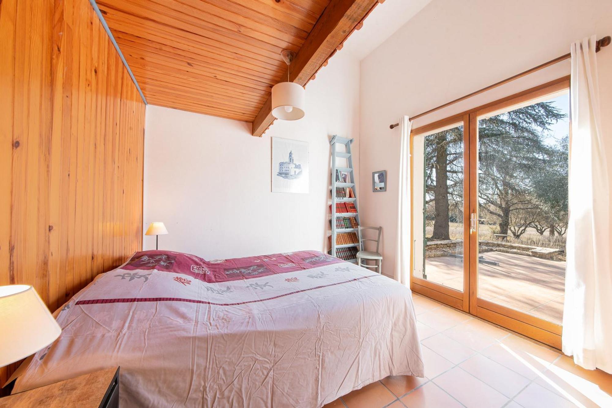 Holiday home Les Olivettes - Maison Tres Calme Parking Prive Regusse
